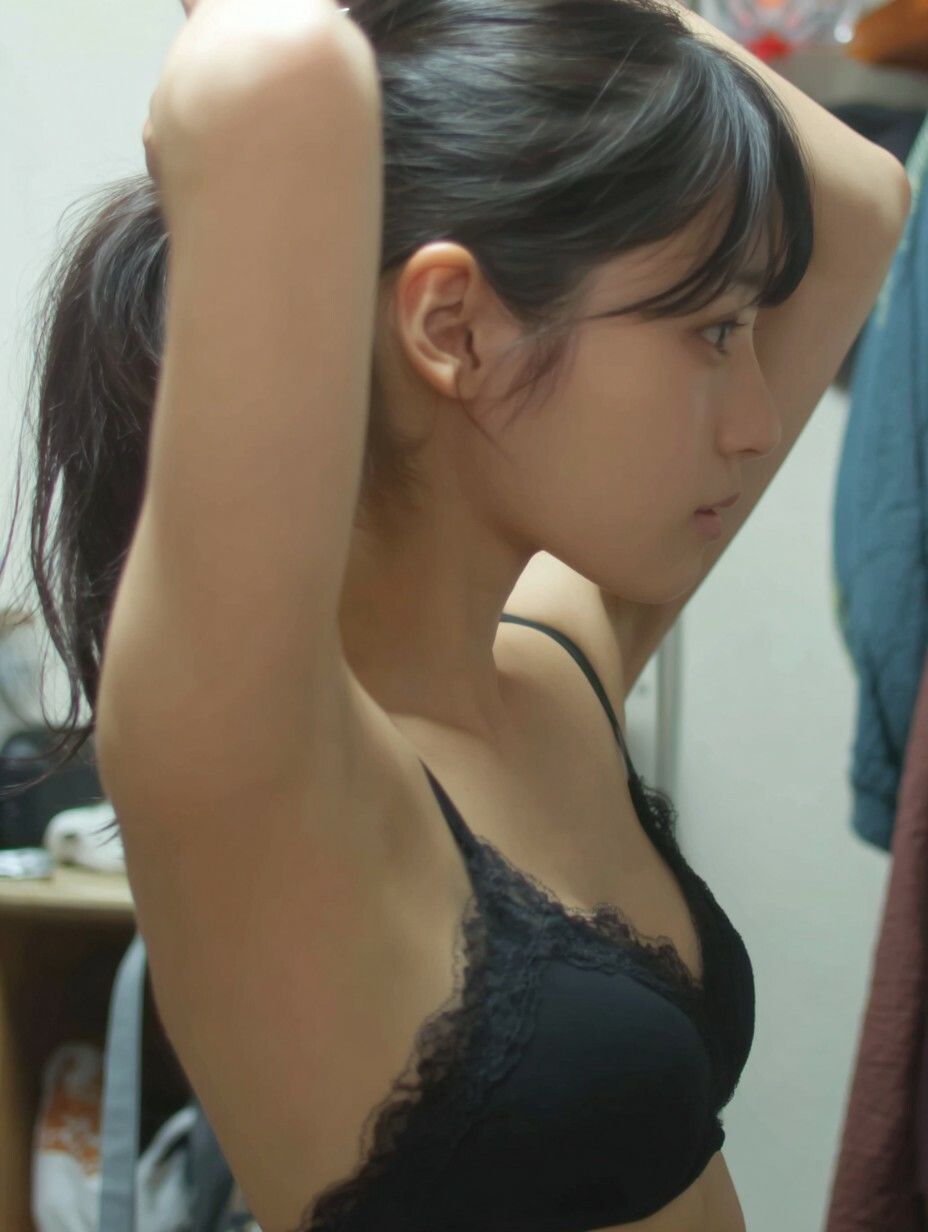 AIでしか覗けない、好奇心と背徳感の世界「更衣室」 | 同人CG・同人作品紹介 | 同人倶楽部